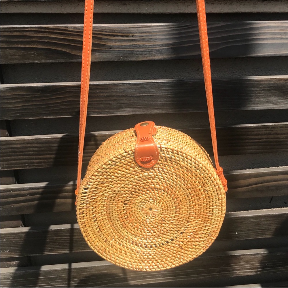 Round Rattan Woven Crossbody Basket Purse 💕 NEW